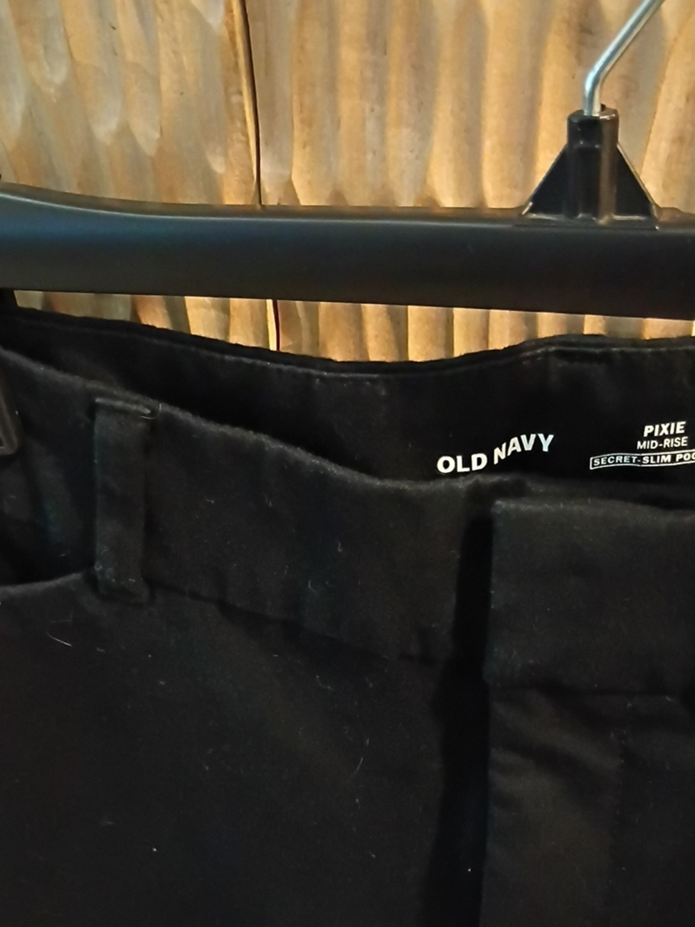 Old Navy Black Pixie Mid-Rise Cropped Pants